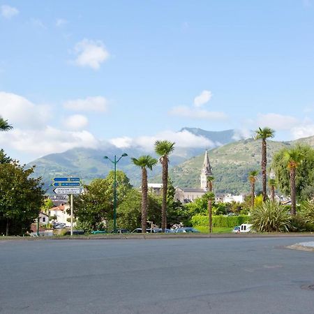 Grand Studio Avec Climatisation, Balcon Proche Gare Centre Ville Lourdes Luaran gambar
